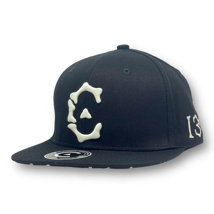 gorra Core Bones logo
