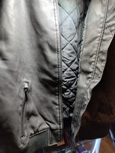 Cargar imagen en el visor de la galería, BOMBER GUESS LOS ANGELES BLK WASHED