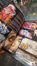 Cargar imagen en el visor de la galería, Revista ILEGAL SQUAD graffiti