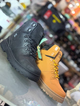 Cargar imagen en el visor de la galería, BOTAS DC