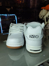 Cargar imagen en el visor de la galería, Tenis DVS Enduro Heir Wht/Gum