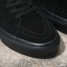 Load image into Gallery viewer, Vans Skate SK8 Hi BLK/BLK