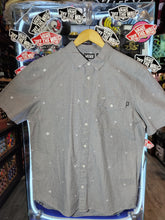 Cargar imagen en el visor de la galería, Camisa VANS manga corta