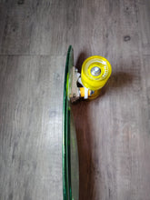 Cargar imagen en el visor de la galería, Patineta Blazer Tipo PENNY