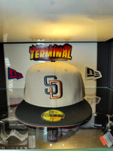 Cargar imagen en el visor de la galería, Gorra New Era MLB San Diego