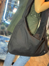 Load image into Gallery viewer, BOLSA VANS GOTSMAN TIPO MENSAJERO BLK