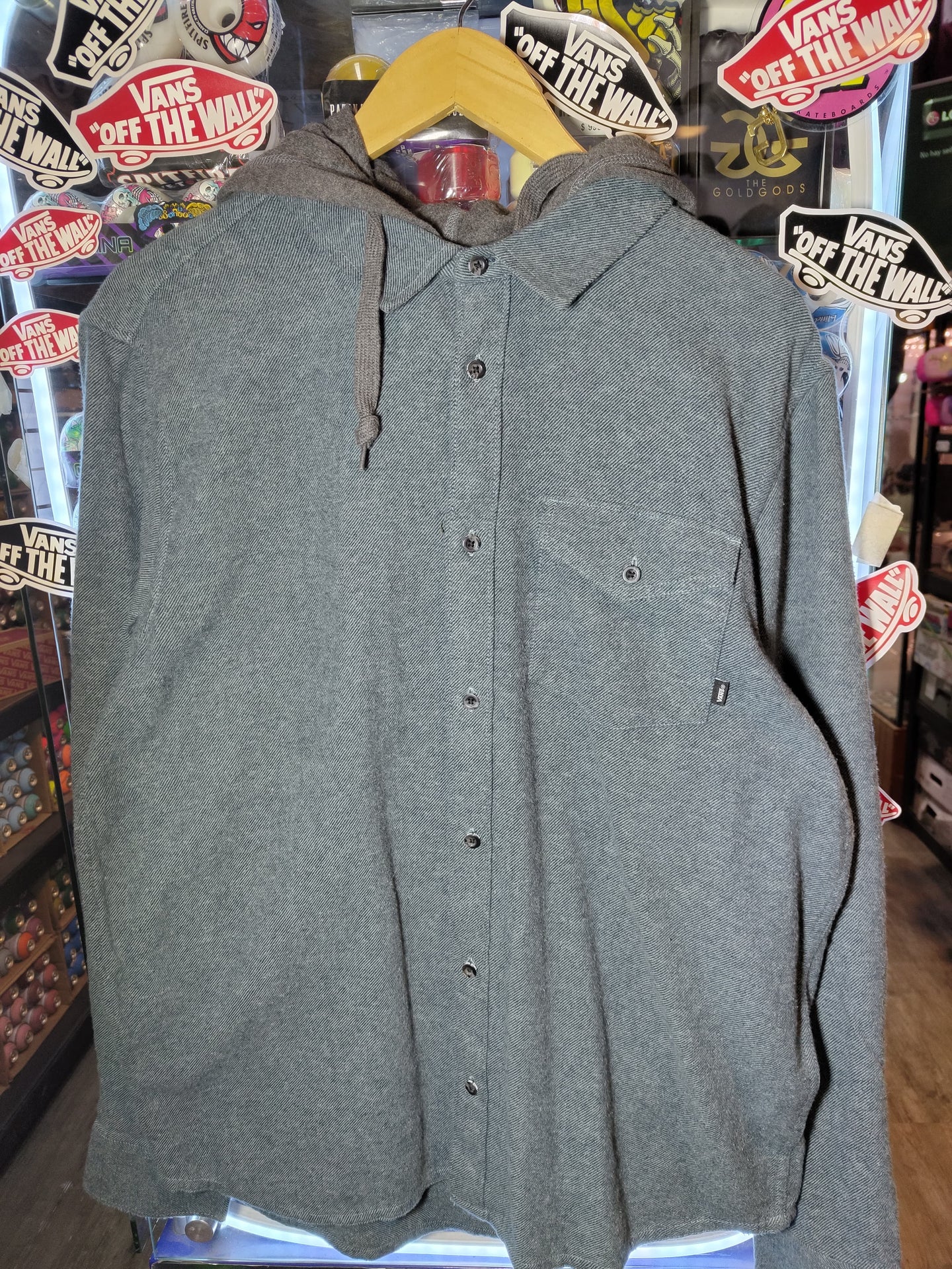 Camisa VANS manga larga con gorro