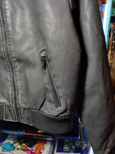 Cargar imagen en el visor de la galería, BOMBER GUESS LOS ANGELES BLK WASHED