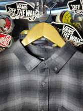 Cargar imagen en el visor de la galería, Camisa VANS manga larga