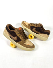 Cargar imagen en el visor de la galería, NIKE SB FORCE 58 BAROQUE BROWN