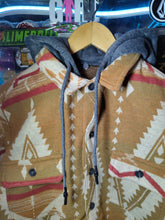 Load image into Gallery viewer, CHAMARRA TIPO WESTERN ROOSEVELT CON GORRO