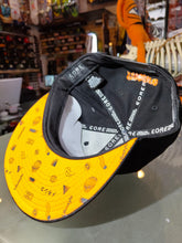 Cargar imagen en el visor de la galería, GORRA CORE LOGO NARANJA