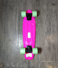Cargar imagen en el visor de la galería, Mini Crusier Fish Skateboards