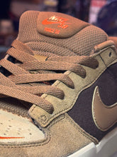 Cargar imagen en el visor de la galería, NIKE SB FORCE 58 BAROQUE BROWN