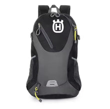 Cargar imagen en el visor de la galería, MOCHILA IMPERMEABLE HUSQVANA