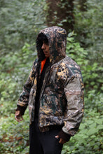Load image into Gallery viewer, CHAMARRA REALTREE BENZAA CREW