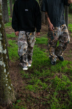 Cargar imagen en el visor de la galería, PANTALON BENZA REALTREE BENZAA CREW