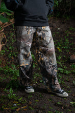 Cargar imagen en el visor de la galería, PANTALON BENZA REALTREE BENZAA CREW