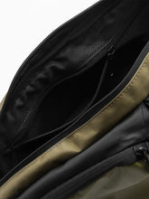 Cargar imagen en el visor de la galería, VOLCOM VENTURE SLING PACK