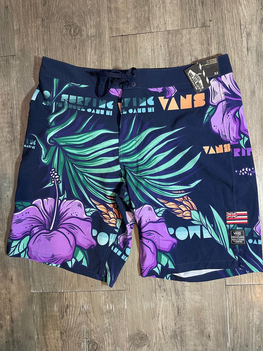 BERMUDA VANS TRIPLE CROWNOFF
