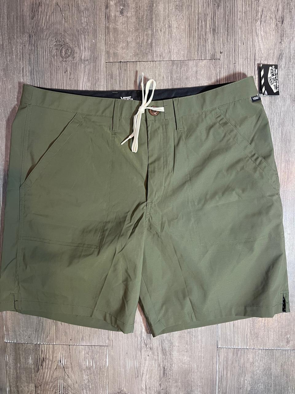 BERMUDA VANS VERDE