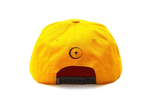 Load image into Gallery viewer, GORRA CORE AMARILLA TRIANGULAR