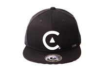 Cargar imagen en el visor de la galería, GORRA CORE BLANCO Y NEGRO