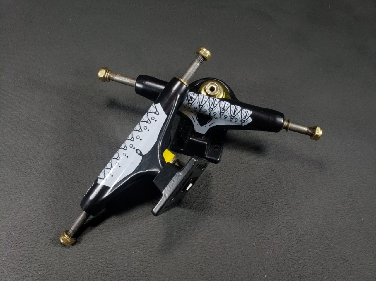 TRUCKS CATRINA 8
