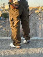 Cargar imagen en el visor de la galería, PANTALON BULBO DE CARGO