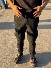 Cargar imagen en el visor de la galería, PANTALON BULBO JUGGER