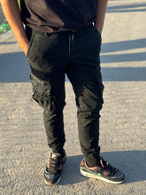 Cargar imagen en el visor de la galería, PANTALON BULBO JUGGER