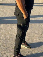 Cargar imagen en el visor de la galería, PANTALON BULBO JUGGER