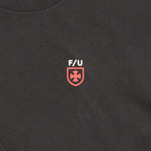 Cargar imagen en el visor de la galería, PLAYERA BRIXTON X INDEPENDET