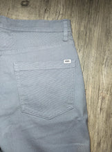 Load image into Gallery viewer, Bermuda VANS gris