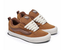 Load image into Gallery viewer, Vans Knu Skool