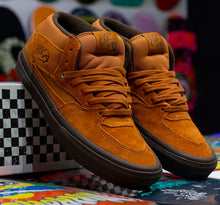 Load image into Gallery viewer, TENIS VANS GOLDEN