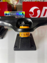 Load image into Gallery viewer, TRUCKS ZAIKO PARA SKATE