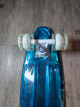 Cargar imagen en el visor de la galería, Patineta Blazer Tipo Penny