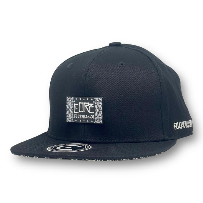 Gorra Core con logo Metálico
