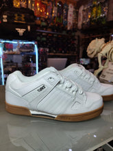 Cargar imagen en el visor de la galería, TENIS DVS CELSIUS WHT/GUM