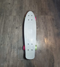 Cargar imagen en el visor de la galería, Mini Crusier Fish Skateboards