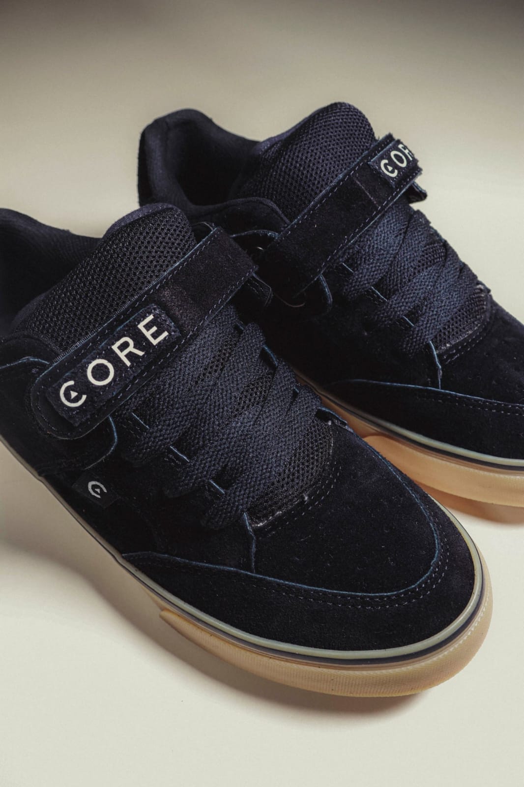 Tenis Core Altos con Velcro