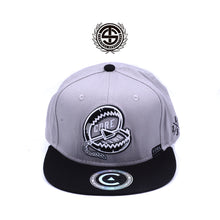Load image into Gallery viewer, Gorra CORE Snapback Gray Black Trap